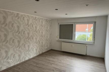 Gemütliche 3-Raum-Wohnung mit Einbauküche - Staßfurt