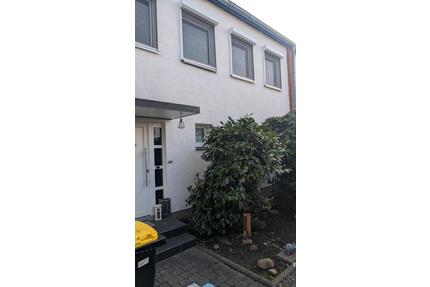 Schönes Reihenhaus in beliebter Wohngegend in SZ Krähenriede - Salzgitter