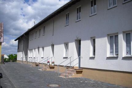 2 Raum Wohnung mit Wohnberechtigungsschein, ruhige Lage & Ausblick zu vermieten! - Roßleben-Wiehe