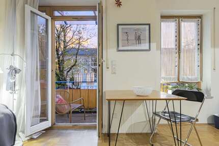 Wohnung zum Kaufen in Holzkirchen 235.000,00 € 33 m²