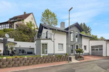 Haus zum Kaufen in Aßlar-Bechlingen 448.000,00 € 173.82 m²