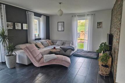 modernes Einfamilienhaus mit Garten,Wärmepumpe & PV - Stockach