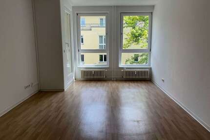 Wohnung zum Mieten in Berlin 1.369,00 € 100.08 m²