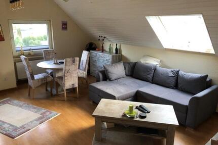 freundliche helle 2-Zimmer DG-Wohnung in Leverkusen-Schlebusch