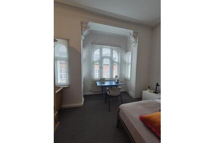 2-Zimmer Altbauwohnung - zentral gelegen in Aachen