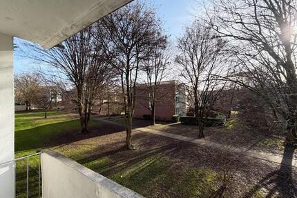 Gemütliche 3-Zi.-Wohnung mit Balkon in LEV. Steinbüchel! - Leverkusen Alkenrath