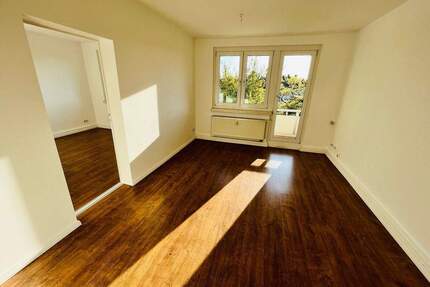 **Besichtigung am Do., 30.04.26 um 19:15 Uhr** Sonnige Balkonwohnung nahe Marienberg! - Brandenburg Nord