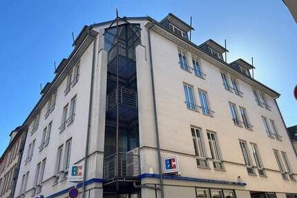 Gemütliche Dachgeschosswohnung mit Balkon im Herzen der Weißenfelser Altstadt!