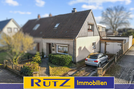 Delmenhorst-Dwoberg Ströhen Zentral gelegene Doppelhaushälfte auf großem Grundstück