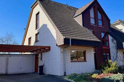 Familienfreundliche DHH in TOP Lage von Hennef mit 4 SZ, Vollkeller, Garage & Garten, 144 m² Wohnfl.