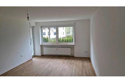 78qm Kernsanierte EG-Wohnung mit 60qm Garten, Balkon, Keller - Augsburg Hochzoll