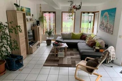 Wohnung in Bitz zu vermieten - 900,00&nbsp;EUR Kaltmiete, ca.&nbsp; 96,00&nbsp;m&sup2; in Bitz (PLZ: 72475)