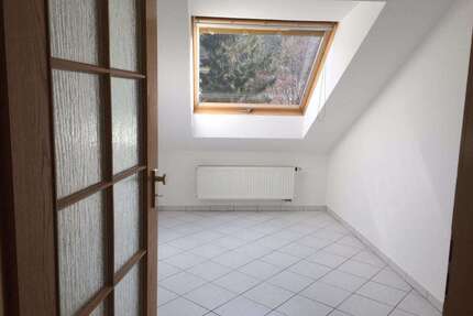 Wohnung zum Mieten in Stuttgart 1.025,00 € 105 m²