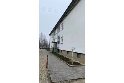 2-Zimmer Dachgeschosswohnung - 409,00&nbsp;EUR Kaltmiete, ca.&nbsp; 52,20&nbsp;m&sup2;&nbsp;Wohnfl&auml;che in Riedlingen (PLZ: 88499)