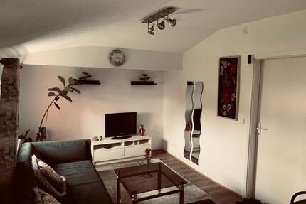 Attraktive 2-Zimmer-Wohnung mit EBK in SonnenbühlGenkingen