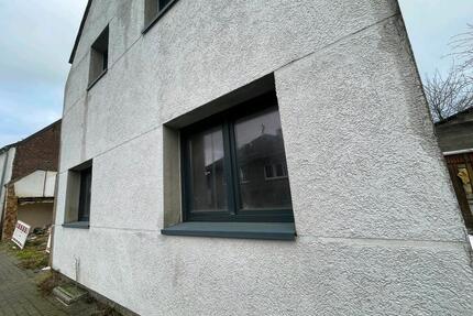Renovierungsbedürftiges Einfamilienhaus in Geilenkirchen Teveren