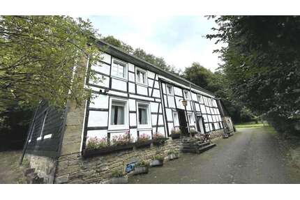 Haus zum Kaufen in Sprockhövel 441.000,00 € 235.7 m²