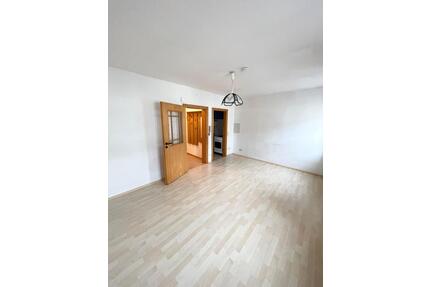 Helle 1 Zimmer Wohnung - 350,00&nbsp;EUR Kaltmiete, ca.&nbsp; 26,00&nbsp;m&sup2; in Amberg (PLZ: 92224)
