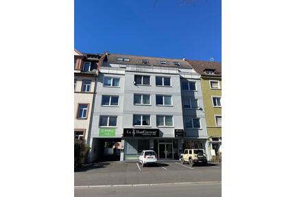 Kleine 3 Zimmer Wohnung in Aschaffenburg gegenüber 