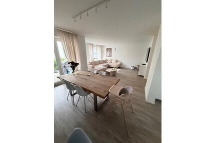 Gernsheim - 91,5 qm, 3 Zimmer - 1.100,00&nbsp;EUR Kaltmiete, ca.&nbsp; 91,50&nbsp;m&sup2; in Gernsheim (PLZ: 64579)