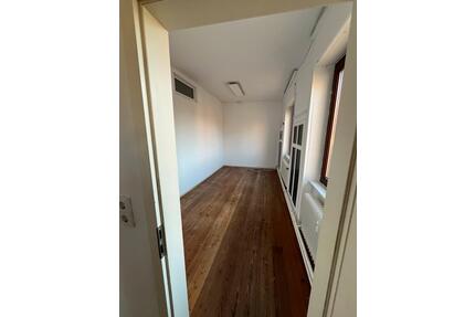 WG Zimmer Waiblingen Zentrum - 500,00&nbsp;EUR Kaltmiete, ca.&nbsp; 100,00&nbsp;m&sup2; in Waiblingen (PLZ: 71334) Beinstein