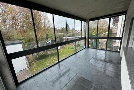 3-Zimmer-Wohnung mit Wintergarten und Blick ins Grüne - Mauer