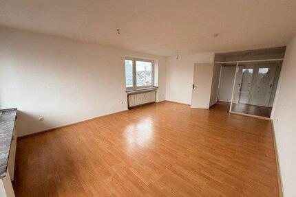 Frisch renovierte 3-Zimmer-Wohnung mit Balkon, Wohnen mit Platz für ein Homeoffice - Köln Nippes