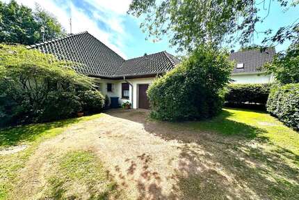 Haus zum Mieten in Hamburg 1.495,00 € 165 m²