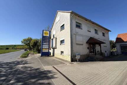 Haus zum Kaufen in Borken - Kerstenhausen 185.000,00 € 215 m²