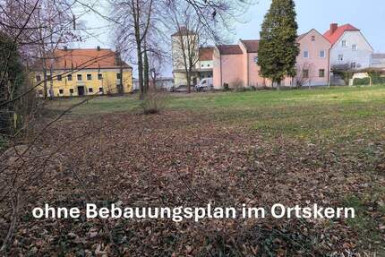 Grundstück ohne Bebauungsplan im Ortskern von Ering