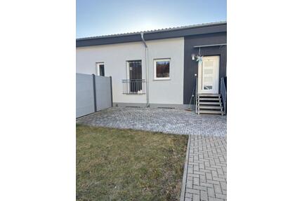 Wohnung zu vermieten - 812,00&nbsp;EUR Kaltmiete, ca.&nbsp; 95,00&nbsp;m&sup2; in Straußfurt (PLZ: 99634)