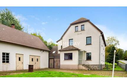 Charmantes Zweifamilienhaus mit großem Grundstück in ruhiger Lage - Leopoldshöhe Bechterdissen