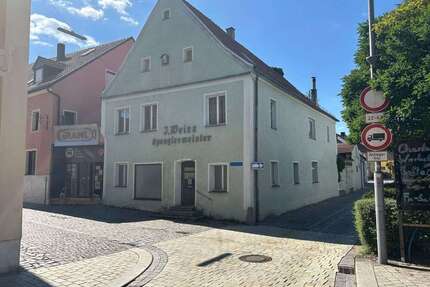 Haus zum Kaufen in Nittenau 175.000,00 € 173.81 m²