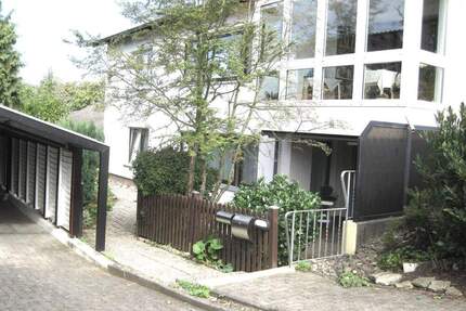 Gepfl.- großz. 3 12- Zi.- Wohnung m. überd. Terrasse u. separaten Eingang - Northeim