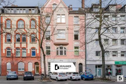 Düsseldorf-Friedrichstadt: Helles Altbau-Apartment mit hohen Decken und Pantryküche