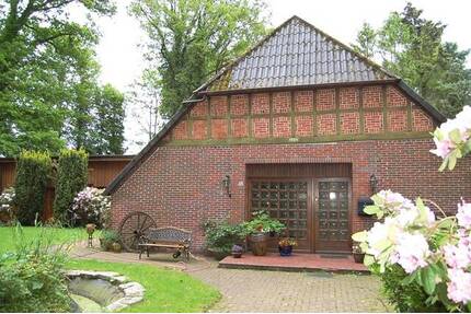 BAUERNHAUS mit 3 Wohnungen auf 6.320 qm Grundstück ! - Rastede Hankhausen II