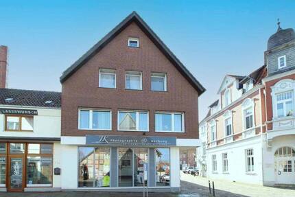 Wohn- und Geschäftshaus mit ca. 497 m² vermietbarer Fläche, Fernwärme und Entwicklungspotenzial - Nieheim