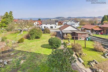 Ein Zuhause mit Weitblick - heute, morgen und für die Zukunft - ZFH mit Potential in Hunderdorf