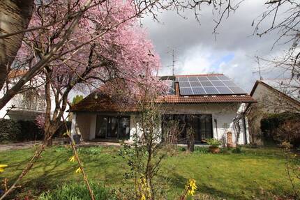**GELEGENHEIT**Großes EFH mit herrlichem Garten in TOP Wohnlage Neufahrn (S1) - Neufahrn bei Freising