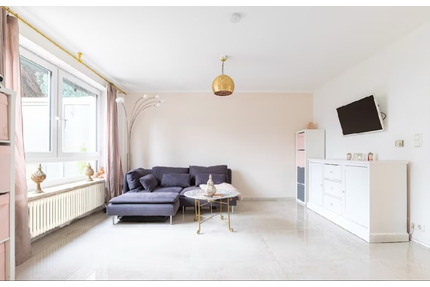 Familienhaus mit modernem Wohnambiente und liebevoll gestaltetem Garten - München Bogenhausen