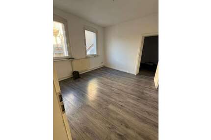 Wohnung zum Mieten in Halle 380,00 € 38 m²