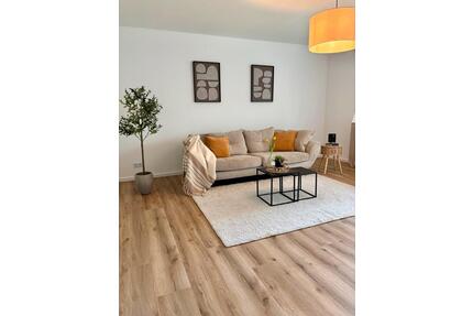 Erstbezug nach umfassender Modernisierung! Zentrale 3-Zimmer Wohn - Paderborn Neuenbeken