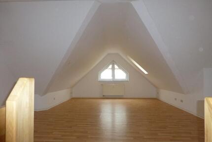 5 Zimmer, 2 Bäder über den Dächern von Ronneburg mit Lift