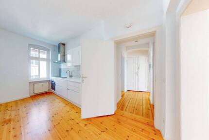 Bezugsfreie Wohnung im Altbau mit Dielen nahe Rosenthaler Platz - Berlin Mitte