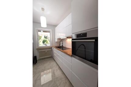 Schöne 65 m² Erdgeschosswohnung mit Terrasse, Garage, Schwimmbad - Königstein im Taunus