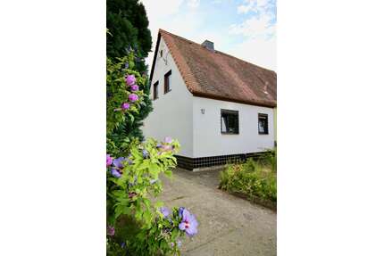 Haus zum Kaufen in Pirna 199.000,00 € 65 m²