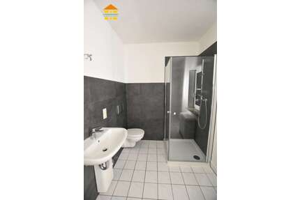 Wohnung zum Mieten in Weida 300,00 € 59.29 m²