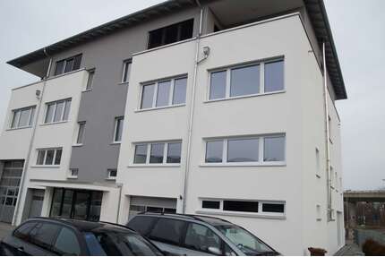 Büro in Ulm 750,00 € 75 m² - 750,00&nbsp;EUR Kaltmiete, ca.&nbsp; 75,00&nbsp;m&sup2; in Ulm (PLZ: 89081)