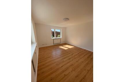 Wohnung FREI nach Sanierung, EG, Terrasse, 2 ZKB - Elsdorf-Westermühlen