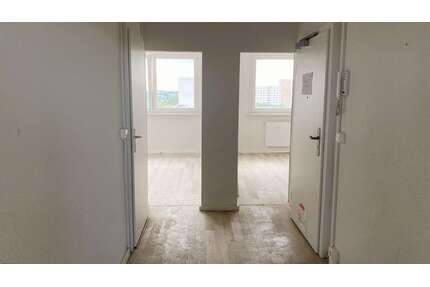 Wohnung zum Mieten in Halle (Saale) 329,00 € 56 m²